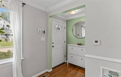 7533 Woodland Ave, Maplewood, MO 63143