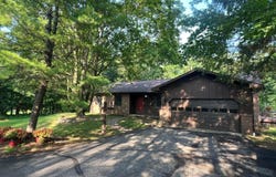 3502 Hazelton Etna Road, Alexandria, OH 43001