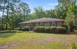 12821 N Carolina 242 Highway S, Bladenboro, NC 28320