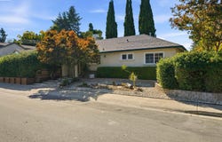 10561 Carver Dr, Cupertino, CA 95014