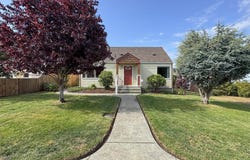 1124 E 4th Street, Port Angeles, WA 98362