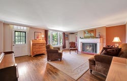 179 Mountain Avenue, Matamoras, PA 18336