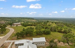 120 Trophy Oak PT, Fredericksburg, TX 78624