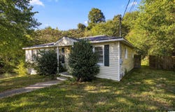 700 27TH COURT, CENTER POINT, AL 35215