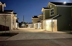 2087 Silver Oak Dr, San Antonio, TX 78213