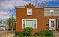 5640 W Carmen Avenue, Chicago, IL 60630