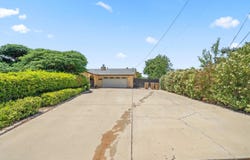 7520 Oakwood Ave, Hesperia, CA 92345
