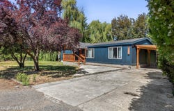 711 Pence Rd, Yakima, WA 98908