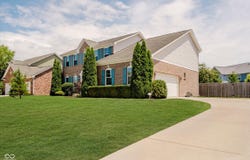 3251 Autumn Ash Drive, Zionsville, IN 46077