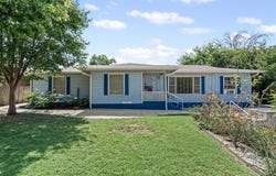 106 Oakwood Drive, Keene, TX 76059