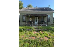 1215 E 6th Street, IL 62002