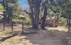 800 Eureka Drive, Big Bear Lake, CA 92315