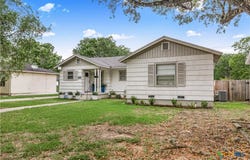 2306 Mac Arthur Street, Victoria, TX 77901