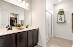 2 Avenida Parque Court, Los Lunas, NM 87031