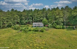 125 Blossom Lane, Milford, PA 18337
