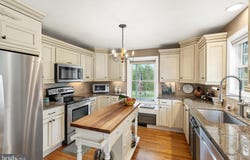 40 MEADOWBROOK COURT, BENTONVILLE, VA 22610