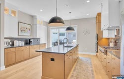 15 Linder Court, Middletown, NJ 07748