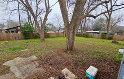 1010 N Howard Street, Palestine, TX 75801
