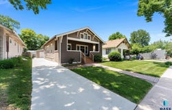 1307 S Summit Ave, Sioux Falls, SD 57105