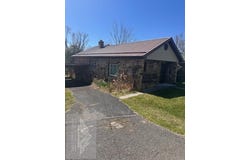 201 W Broadway, ATHENS, WV 24712