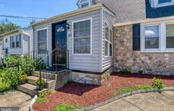211 LAKE Road, PASADENA, MD 21122