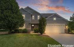 1743 Silverbow Drive SE, Caledonia, MI 49316