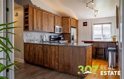 2908 Glacier Ave, Cody, WY 82414