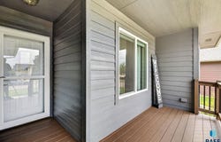 606 Marie Dr, Harrisburg, SD 57032
