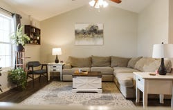 1637 E 541st Road, Brighton, MO 65617