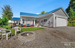545 S Custer, Glenns Ferry, ID 83623