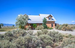 27 Day Ln A & B, El Prado, NM 87529