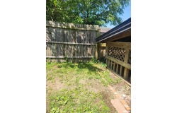 1418 E LAKE Avenue, Peoria, IL 61614
