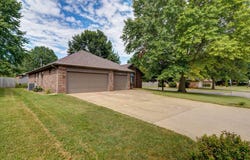 1107 W Tracy Street, Springfield, MO 65807