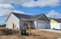 1312 HILLCREST Drive, Chillicothe, IL 61548