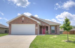 2008 Greydon Lane, Webb City, MO 64870