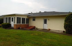 6 Colonial Drive, Mountain Top, PA 18707