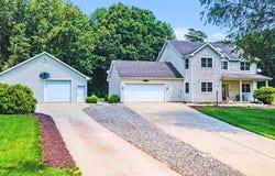 8309 Robins Lane, Battle Creek, MI 49014