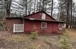 3105 N 3 1/4 Road, Mesick, MI 49668