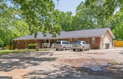 5150 Scofield Road, College Park, GA 30349