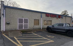 2383 LAMAR Ave, Memphis, TN 38114