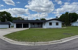 111 W Drache Avenue, Buffalo Lake, MN 55314