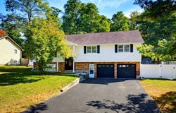 29 Northgate Drive, Albany, NY 12203