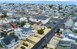 15 W 13 STREET W, LONG BEACH TOWNSHIP, NJ 08008