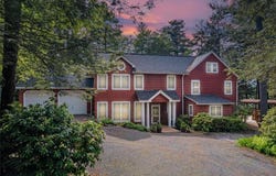 105 Waygood Way, Pocono Pines, PA 18350