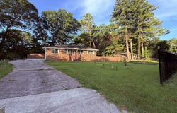 1367 Oakview, Forest Park, GA 30297