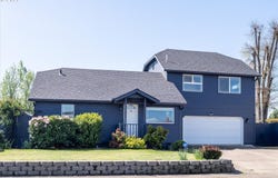4725 DAISY St, Springfield, OR 97478