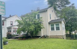 19 Colonial Rd, Morristown Town, NJ 07960-3743
