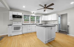 37 2nd St NE, Sawyer, ND 58781