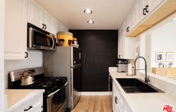 4812 Hollow Corner Rd, Culver City, CA 90230
