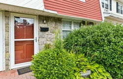 15 Springwood Drive, North Babylon, NY 11703